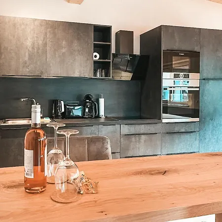 Alpenluxus Presents Vivazilare Loft - Balcony Und Car Park *