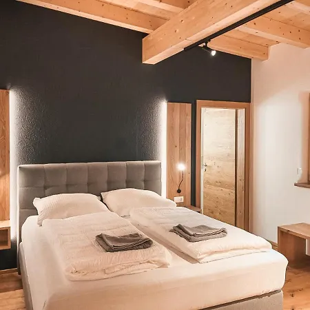 Alpenluxus Presents Vivazilare Loft - Balcony Und Car Park Fuegen