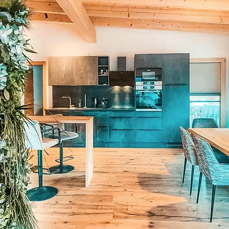 Vivazilare Loft With Balcony Und Car Park - An Alpenluxus Appartement, Zillertal Apartman