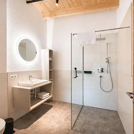 Semesterbostad Vivazilare - Design Loft With Terrace