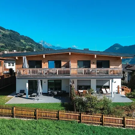 Vivazilare Loft With Balcony Und Car Park - An Alpenluxus Appartement, Zillertal Lägenhet